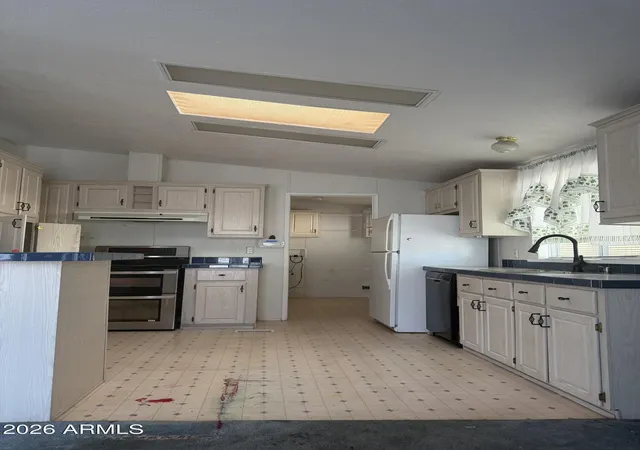 Homes for sale in Apache Junction, AZ | 2208 W Baseline Ave #102, Apache Junction, AZ 85120 | MLS# 7008169