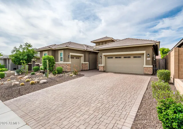 Photo 2 of Single family home for sale at 11581 W Red Hawk Dr, Peoria, AZ 85383 | MLS# 7008300 | Listing updated on 2026-09-21