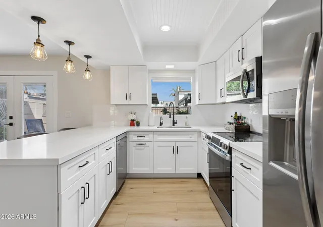 Photo 3 of Townhouse for sale at 2818 E Clarendon Ave, Phoenix, AZ 85016 | MLS# 7008371 | Listing updated on 2026-09-22