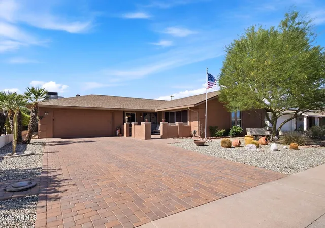 2nd image of 9616 W Indian Hills Dr, Sun City, AZ 85351 | MLS# 7044525