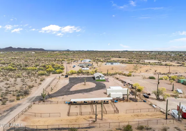 Homes for sale in Morristown, AZ | 41711 N Us Hwy 60, Morristown, AZ 85342 | MLS# 7008845