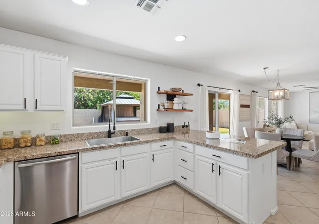 4th image of 3370 E Flamingo Ct, Gilbert, AZ 85297 | MLS# 7008969