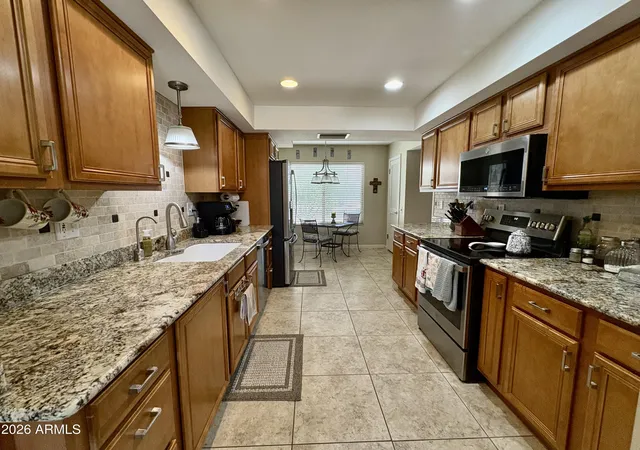4th image of 9310 W Hidden Valley Cir, Sun City, AZ 85351 | MLS# 7026282