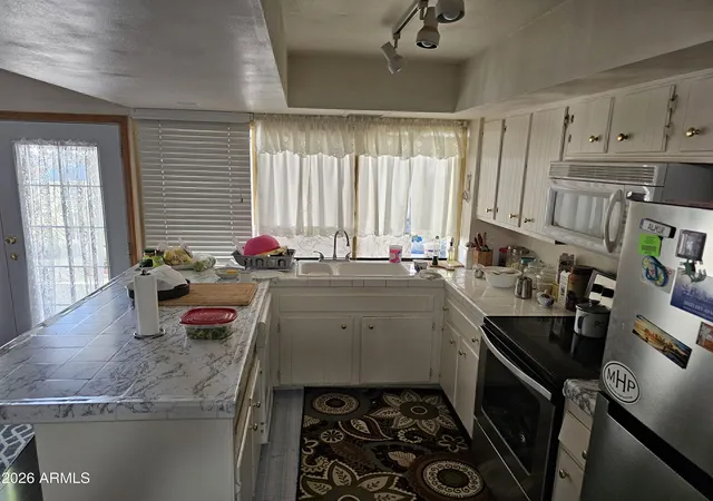 Photo 3 of Townhouse for sale at 4614 N 19 Avenue, Phoenix, AZ 85015 | MLS# 7008915 | Listing updated on 2026-04-05