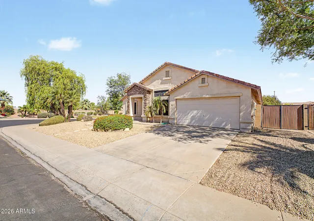Photo 3 of Sale Pending at 1034 E Bart St, Gilbert, AZ 85295 | MLS# 7009351 | Listing updated on 2026-07-29