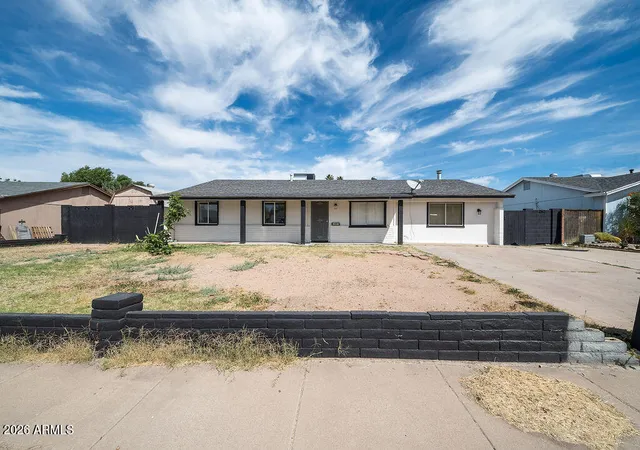 Photo 3 of Single family home for sale at 1734 W Wood Dr, Phoenix, AZ 85029 | MLS# 7009415 | Listing updated on 2026-09-14