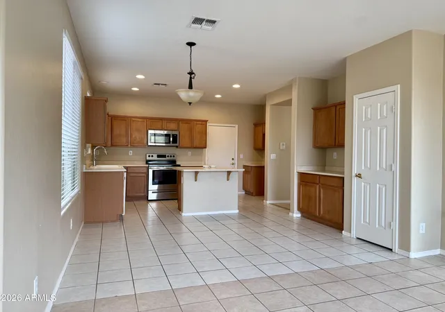 Photo 4 of Single family home for sale at 1724 W Twain Dr, Anthem, AZ 85086 | MLS# 7010483 | Listing updated on 2026-10-22