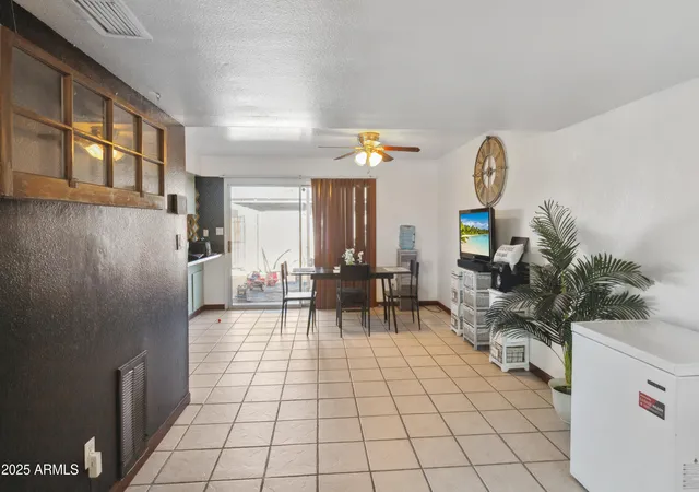 Photo 4 of Townhouse for sale at 8410 N 32nd Avenue, Phoenix, AZ 85051 | MLS# 7009598 | Listing updated on 2026-09-24