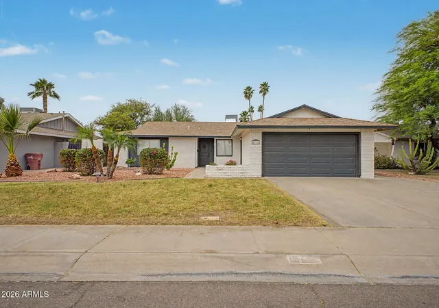 Photo 3 of Sale Pending at 8716 E Mitchell Dr, Scottsdale, AZ 85251 | MLS# 7010102 | Listing updated on 2026-09-11