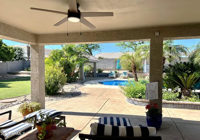 5th image of 4648 W Misty Willow Ln, Glendale, AZ 85310 | MLS# 7010646