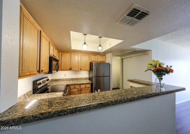 Homes for sale in Glendale, AZ | 5757 W Eugie Ave, Glendale, AZ 85304