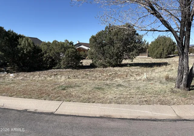 Photo 1 of Land for sale at 500 S Ridge Dr #93, Show Low, AZ 85901 | MLS# 7009915 | Listing updated on 2026-04-07