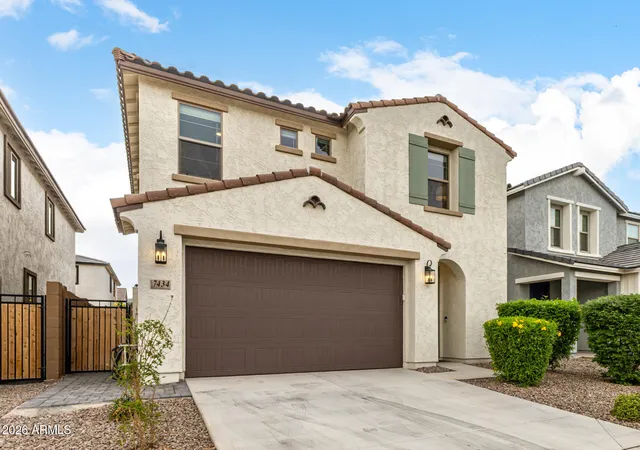 Photo 3 of Sale Pending at 7434 W Northview Ave, Glendale, AZ 85303 | MLS# 7010669 | Listing updated on 2026-09-08