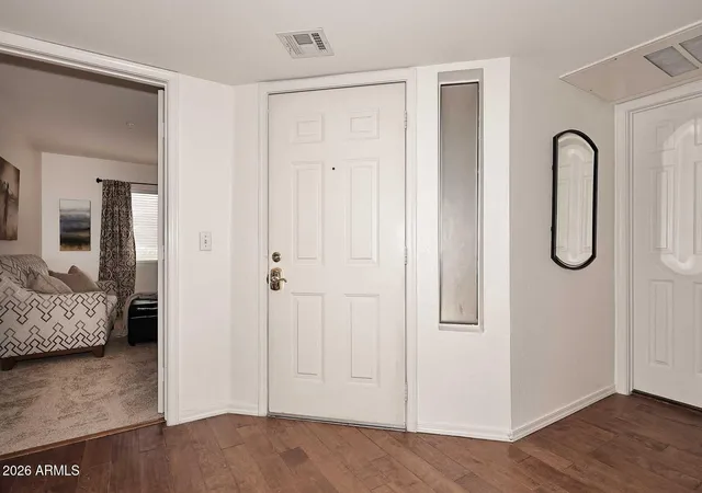 Listing Photo 4 - Condo for sale in building located at 9475 E Purdue Ave, Scottsdale, AZ 85258 - Unit #135
