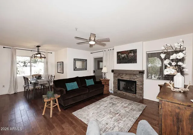 Listing Photo 5 - Condo for sale in building located at 9475 E Purdue Ave, Scottsdale, AZ 85258 - Unit #135