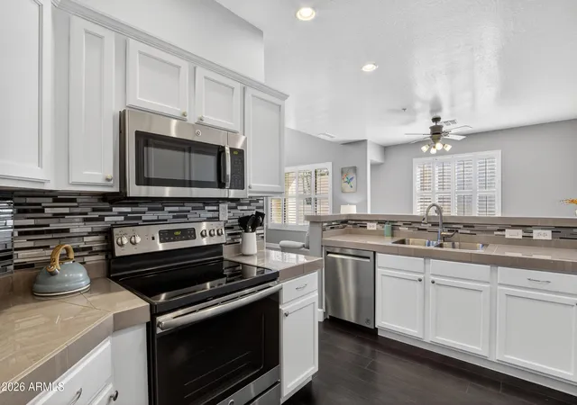 Homes for sale in Mesa, AZ | 7445 E Eagle Crest Dr #1056, Mesa, AZ 85207 | MLS# 7010093