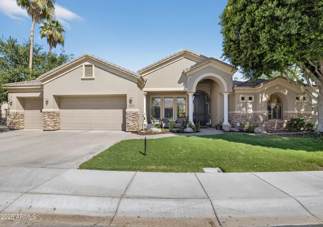 Homes for sale in Gilbert, AZ | 1333 N Cliffside Dr, Gilbert, AZ 85234 | MLS# 7011630