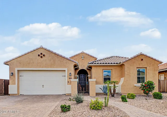 Homes for sale in Gilbert, AZ | 7962 S Parkcrest St, Gilbert, AZ 85298 | MLS# 7011800