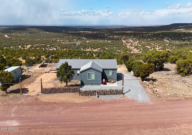 Homes for sale in Concho, AZ | 21 County Road 8303, Concho, AZ 85924 | MLS# 7010454