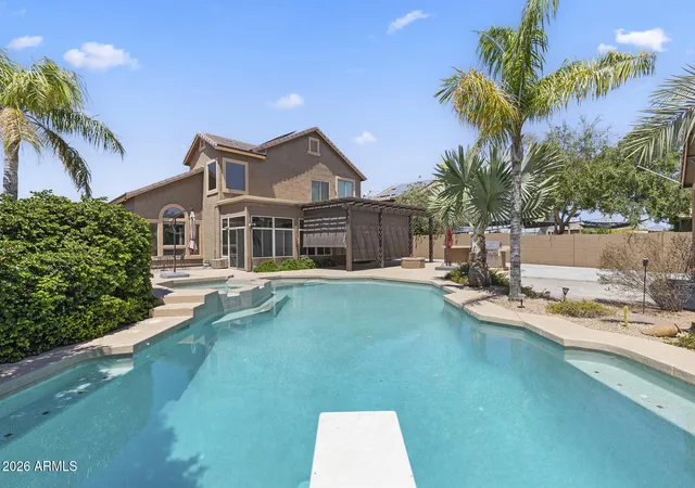 Photo 4 of Sale Pending at 2437 E Grovers Ave, Phoenix, AZ 85032 | MLS# 7048775 | Listing updated on 2026-09-10
