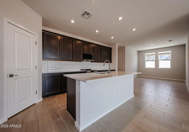 5th image of 6128 E Crockett Wy, San Tan Valley, AZ 85143 | MLS# 7010645