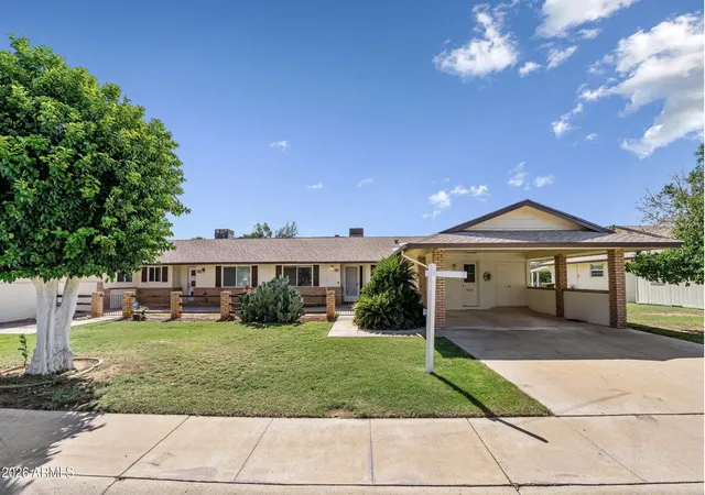 Photo 3 of Townhouse for sale at 10927 W Peoria Ave, Sun City, AZ 85351 | MLS# 7010977 | Listing updated on 2026-09-19