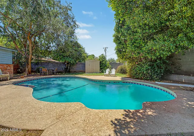 4th image of 1132 E Flynn Ln, Phoenix, AZ 85014 | MLS# 7011218