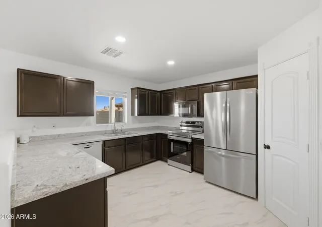 Photo 3 of Single family home for sale at 970 E Christopher St, San Tan Valley, AZ 85140 | MLS# 7012622 | Listing updated on 2026-04-11