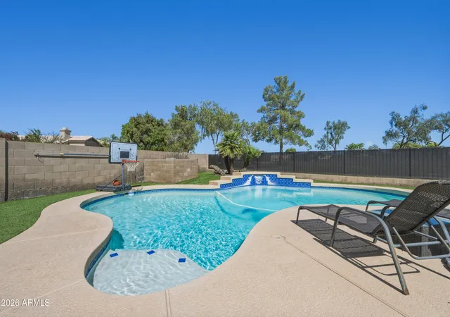 5th image of 1572 E Black Diamond Dr, Gilbert, AZ 85296 | MLS# 7011659