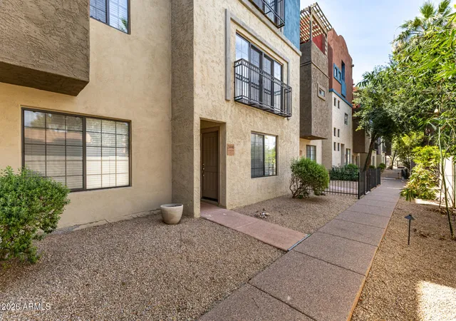 Photo 3 of Sale Pending at 3446 E Avalon Dr, Phoenix, AZ 85018 | MLS# 7011919 | Listing updated on 2026-09-25
