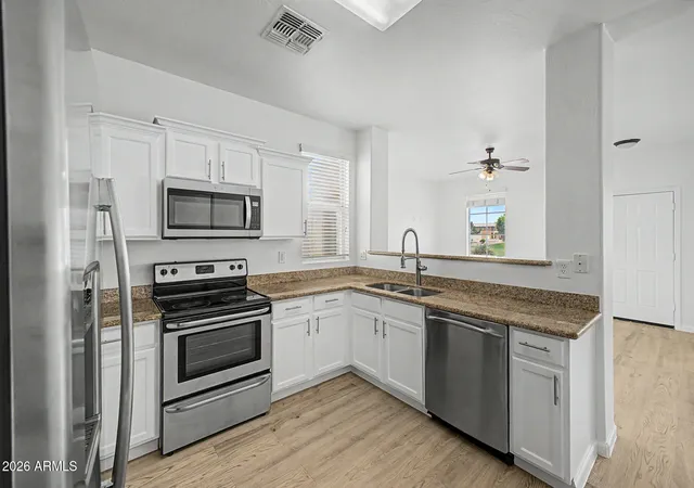 Photo 3 of Single family home for sale at 3816 S 53rd Drive, Phoenix, AZ 85043 | MLS# 7012136 | Listing updated on 2026-08-27