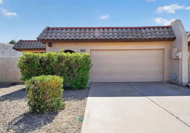 Photo 2 of Townhouse for sale at 11609 S Maze Ct, Phoenix, AZ 85044 | MLS# 7012318 | Listing updated on 2026-10-07