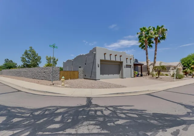 3rd image of 988 W Crooked Stick Dr, Casa Grande, AZ 85122 | MLS# 7013150