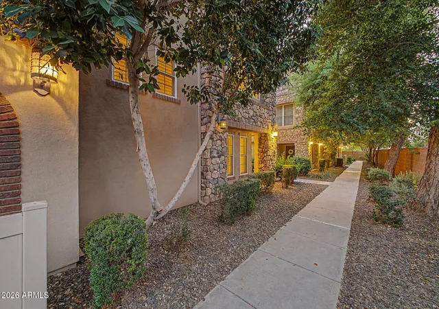 37th image of 2450 E Roma Ave, Phoenix, AZ 85016 | MLS# 7014385