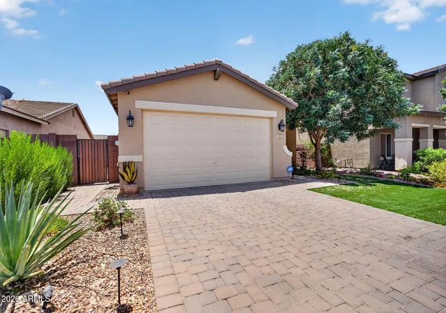 4th image of 823 W Leadwood Ave, San Tan Valley, AZ 85140 | MLS# 7014309