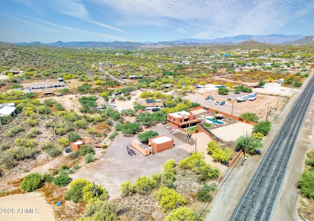 2nd image of 47012 N New River Rd, New River, AZ 85087 | MLS# 7013387