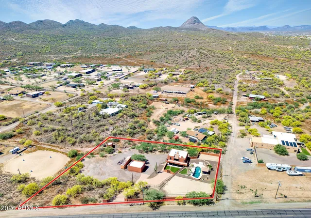 Homes for sale in New River, AZ | 47012 N New River Rd, New River, AZ 85087 | MLS# 7013387