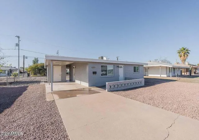 Photo 4 of Single family home for sale at 11107 W Iowa Ave, Youngtown, AZ 85363 | MLS# 7013072 | Listing updated on 2026-04-30
