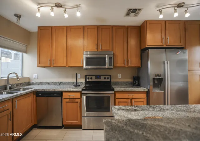 2nd image of 925 W Mcdowell Rd #108, Phoenix, AZ 85007 | MLS# 7013984