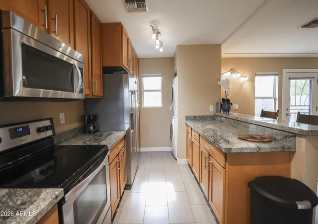 4th image of 925 W Mcdowell Rd, Phoenix, AZ 85007