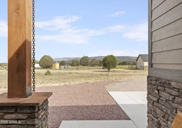 Photo 4 of Single family home for sale at 1399 E Western Way, Paulden, AZ 86334 | MLS# 7013342 | Listing updated on 2026-04-16
