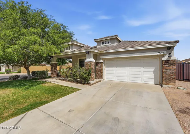 Photo 2 of Single family home for sale at 2634 E Del Rio St, Gilbert, AZ 85295 | MLS# 7013156 | Listing updated on 2026-09-26