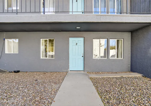 Photo 2 of Townhouse for sale at 2925 N 38th Street, Phoenix, AZ 85018 | MLS# 7013792 | Listing updated on 2026-10-02