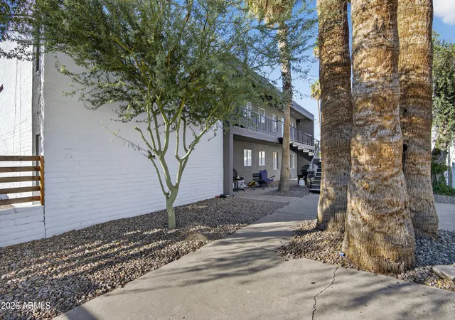 Photo 3 of Townhouse for sale at 2925 N 38th Street, Phoenix, AZ 85018 | MLS# 7013792 | Listing updated on 2026-10-02