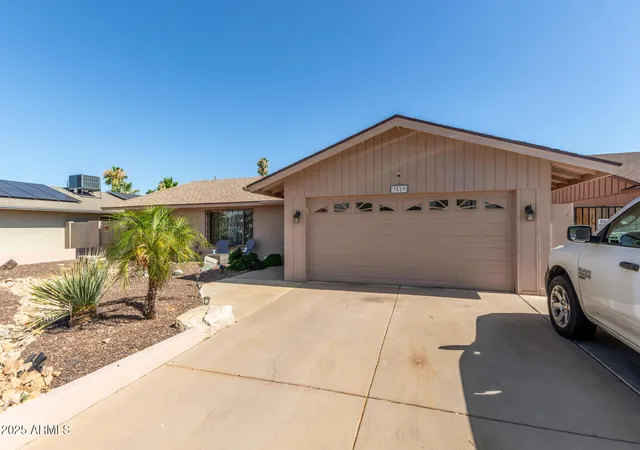 Photo 1 of Single family home for sale at 3529 W Saint Moritz Ln, Phoenix, AZ 85053 | MLS# 7015259 | Listing updated on 2026-04-17