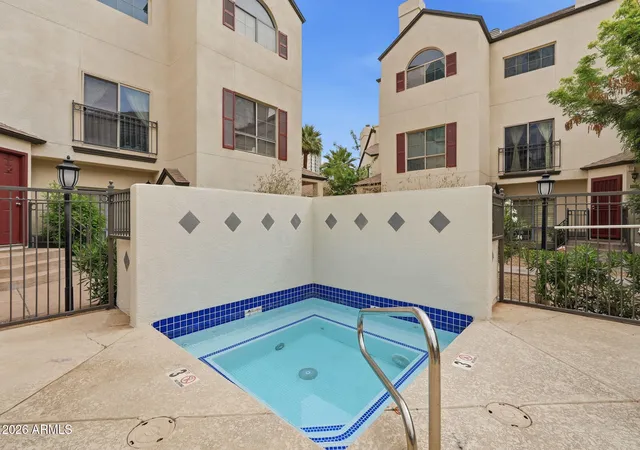 Homes for sale in Phoenix, AZ | 100 E Fillmore St #102, Phoenix, AZ 85004 | MLS# 7015002