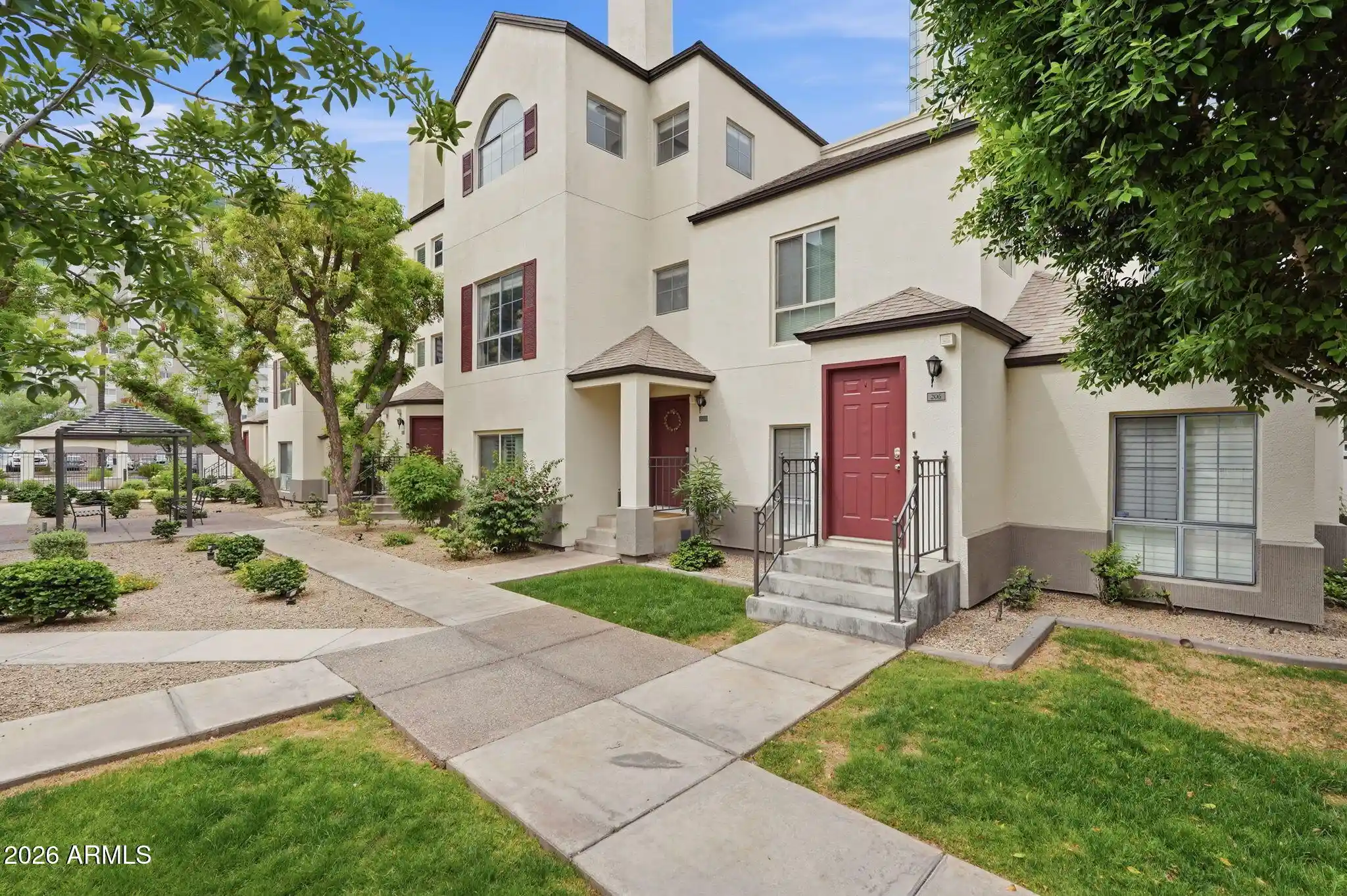 Listing Photo 1 - Condo for sale in 100 E Fillmore St located at 100 E Fillmore St, Phoenix, AZ 85004 - Unit #102
