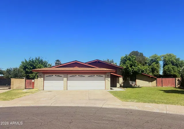 Photo 1 of Single family home for sale at 8332 N 50th Drive, Glendale, AZ 85302 | MLS# 7014946 | Listing updated on 2026-09-25