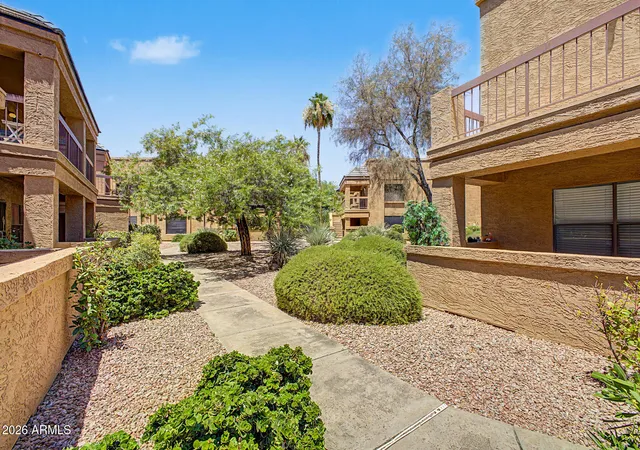Homes for sale in Fountain Hills, AZ | 14849 N Kings Way, Fountain Hills, AZ 85268 | Houzeo