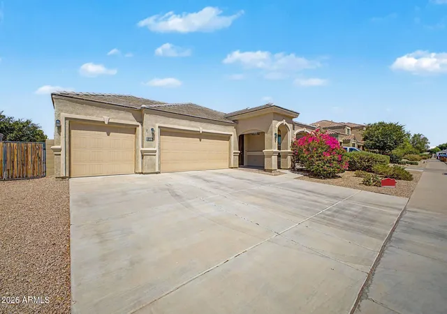 3rd image of 658 W Belmont Red Trl, San Tan Valley, AZ 85143 | MLS# 7013864